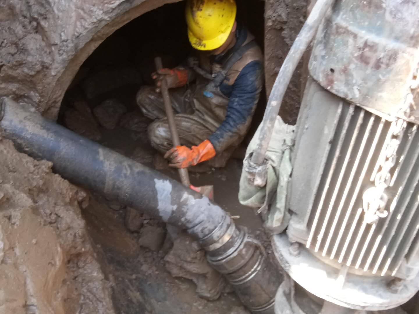 四方台管道清淤