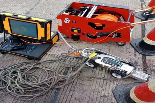 四方台CCTV管道检测机器人